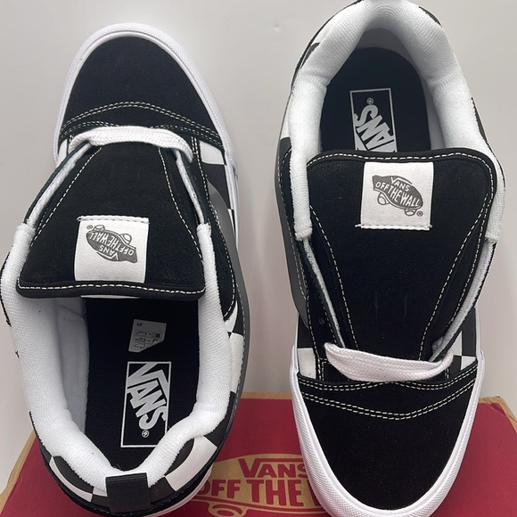 Vans Men’s Knu Skool
Mega Check Black
VN0009QCCJJ
Sneakers - Picture 12 of 16